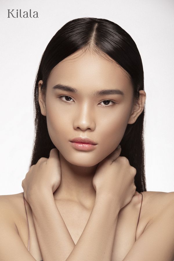 Make up mắt nhỏ, da ngăm